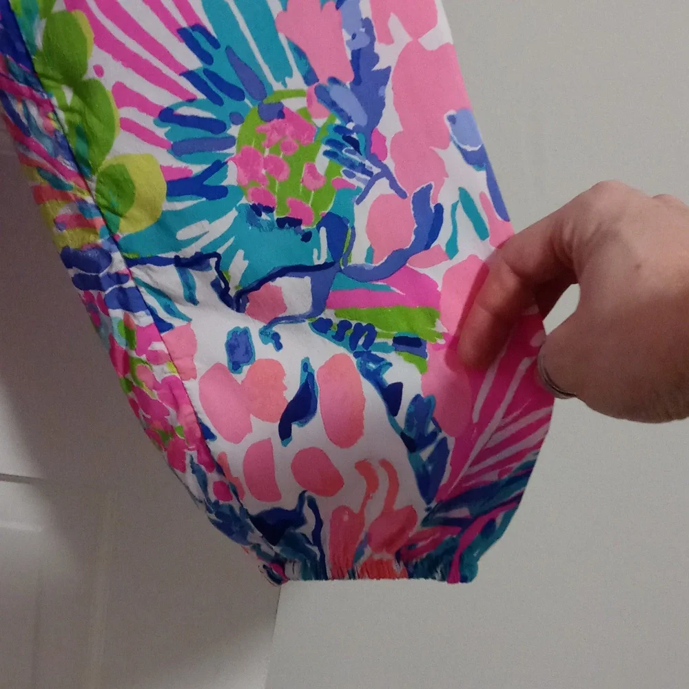 🔴SOLD🔴🦒VERY HTF Lilly Pulitzer🦒 - Willa Top - Picture 11 of 16